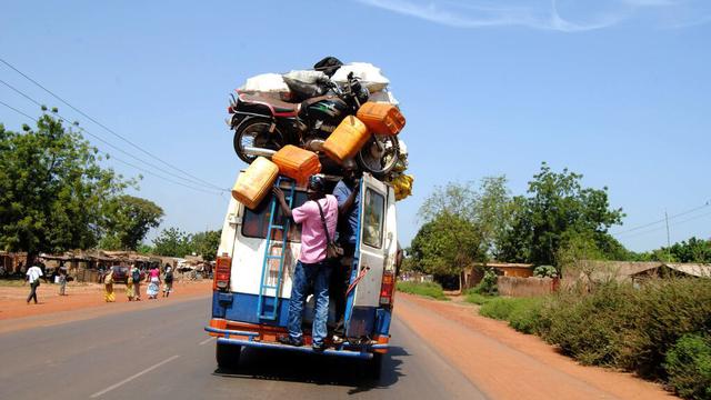 Volunteer your Data Analysis skills in Mali to support No Poverty