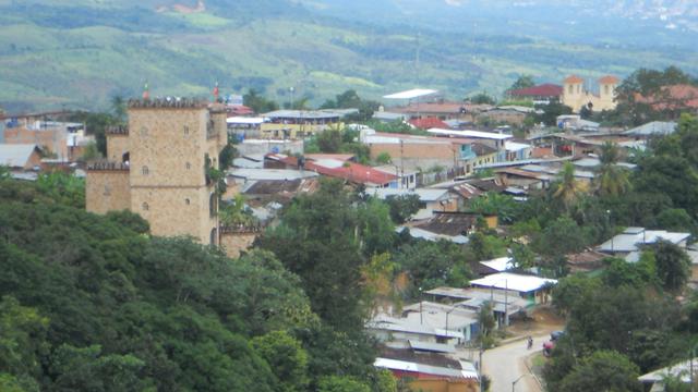 Volunteer your Operations skills in Peru to support Economic Development