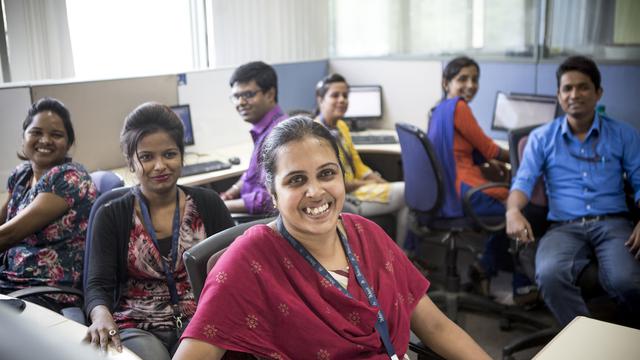Volunteer your Business Strategy skills in India to support Decent Work and Economic Growth