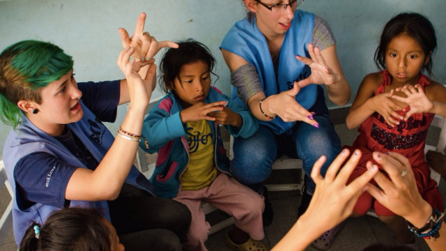 Volunteer your Teaching skills in Peru to support No Poverty