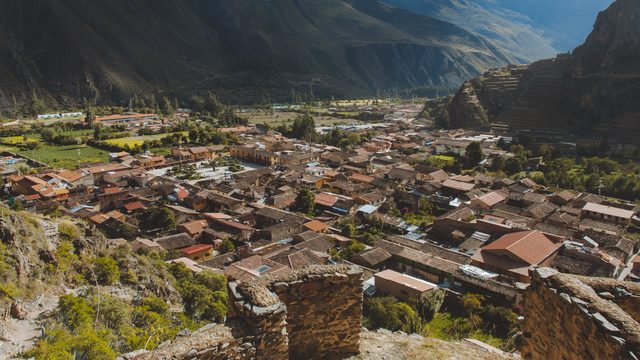 Volunteer your Accounting skills in Peru to support Decent Work and Economic Growth