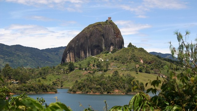 Volunteer your Conservation skills in Colombia to support Clean Water and Sanitation