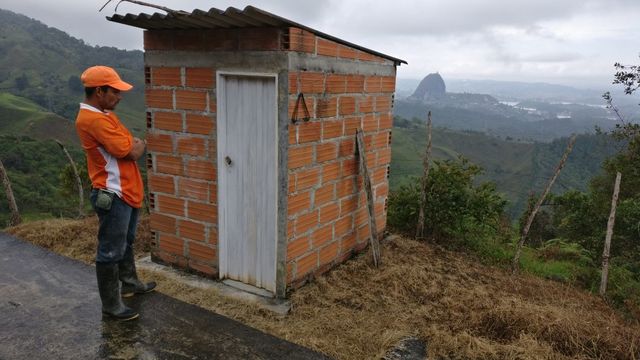 Biological Drink Water Treatment for Rural Acueducto with Micro-Cuenca 's team photo