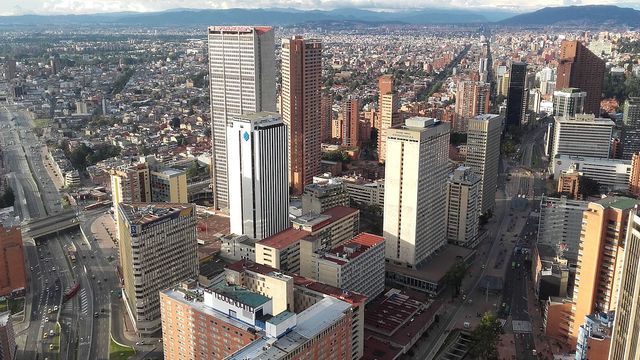 Volunteer your Business Strategy skills in Colombia to support Quality Education